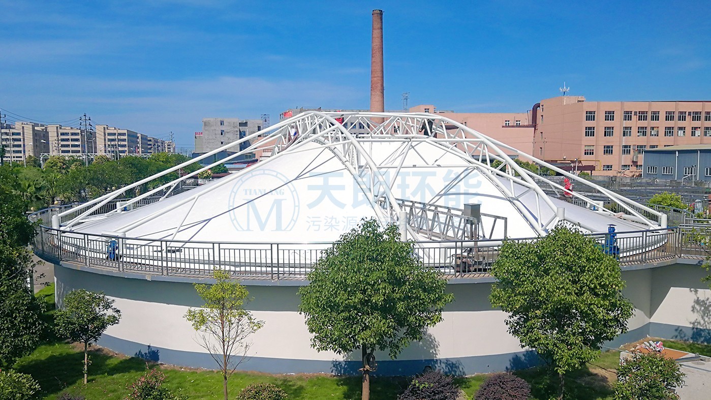 隨動式反吊膜的應(yīng)用領(lǐng)域與技術(shù)解析